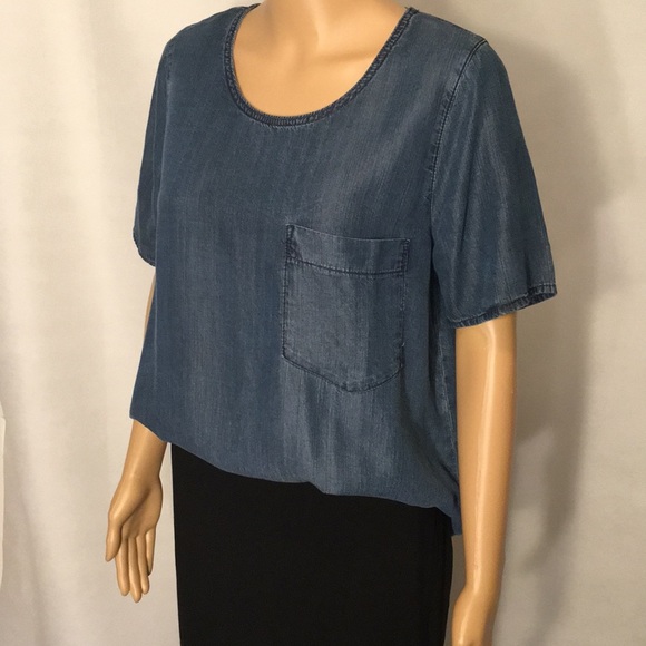 GAP Denim Look Tencel Short Sleeve Top - Picture 2 of 16